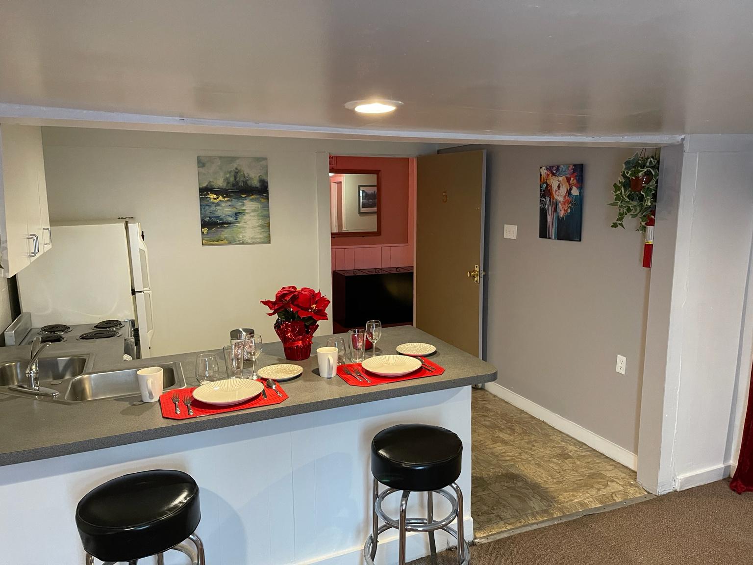 Apartment 5 photo 3