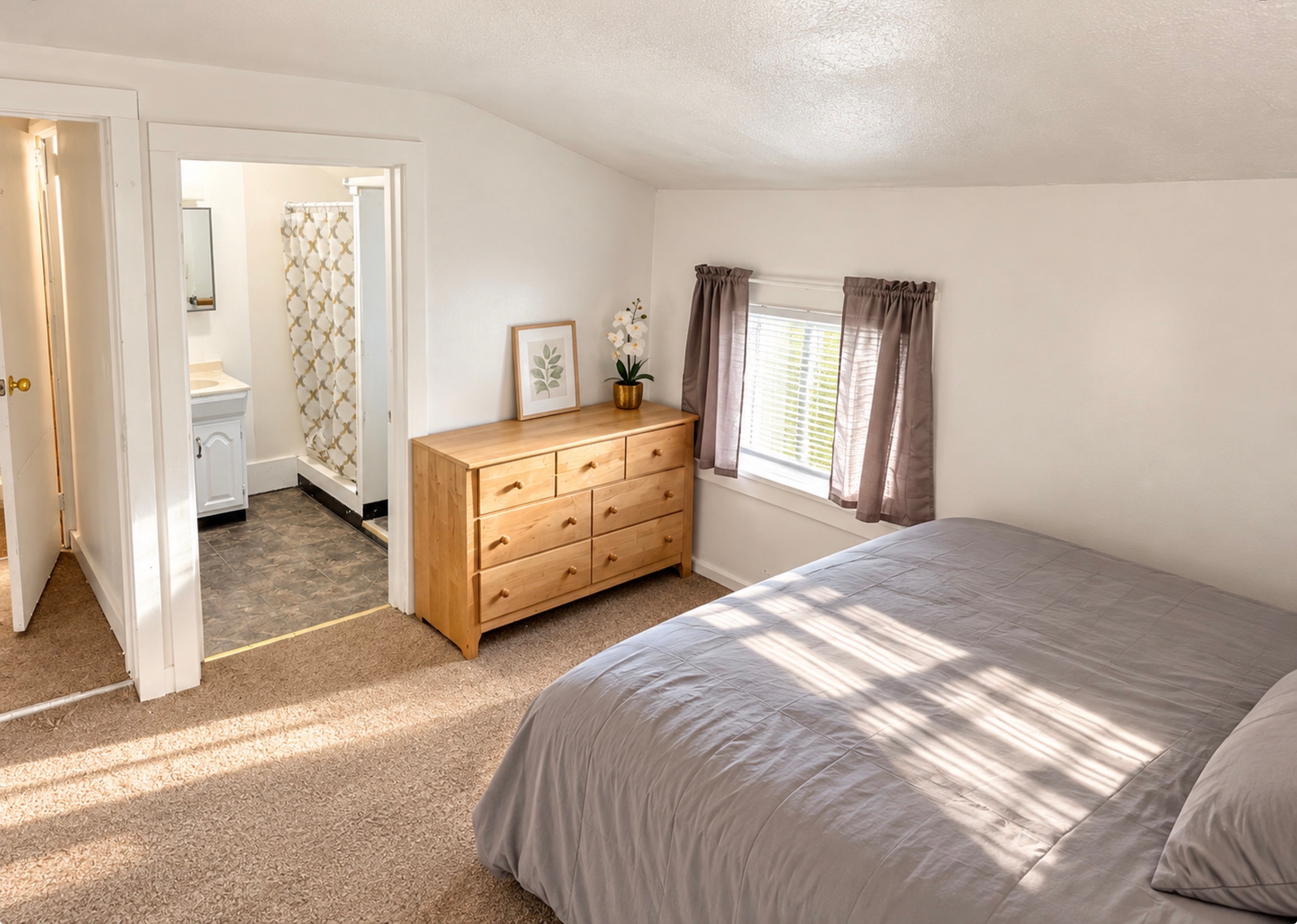 Apartment 8 photo 7